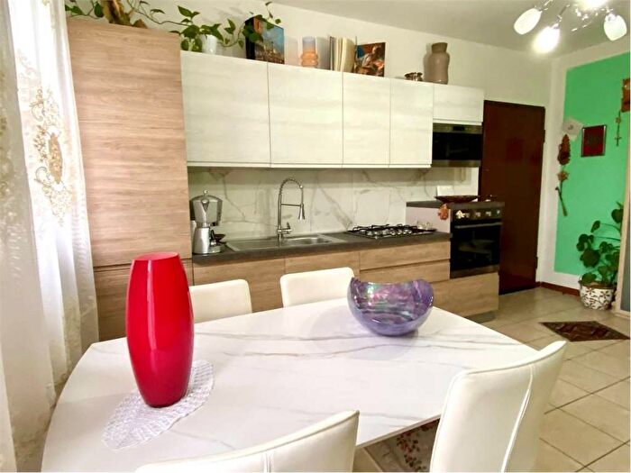 Appartamento bilocale in affitto in Via Celeste Clericetti, Città Studi, Milano