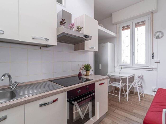 Appartamento monolocale in affitto in Via Bordighera, Famagosta, Milano