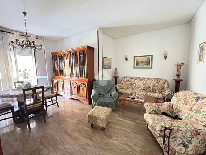 Appartamento quadrilocale in vendita in Via del Bigolo, Padova
