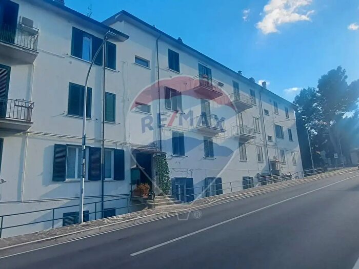 Appartamento quadrilocale in vendita in Via Frentana, Casoli