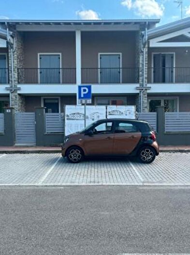 Casa con 5 locali in vendita in Via Edmondo E Clara Obici, Maranello