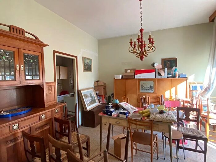 Appartamento con 5 locali in vendita in Via Emilia Est, Parma