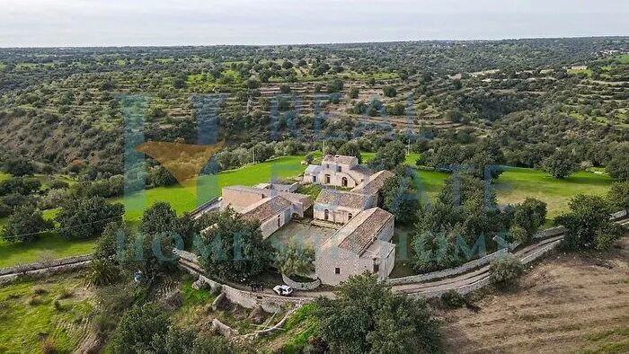 Casa in vendita in Rosolini, Militello In Val Di Catania