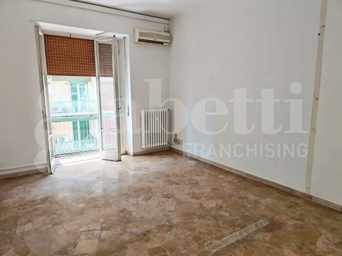 Appartamento quadrilocale in vendita in Via Maragliano, Firenze