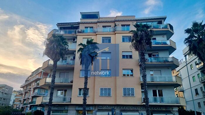 Appartamento quadrilocale in vendita in Via Capitan Consalvo, Roma