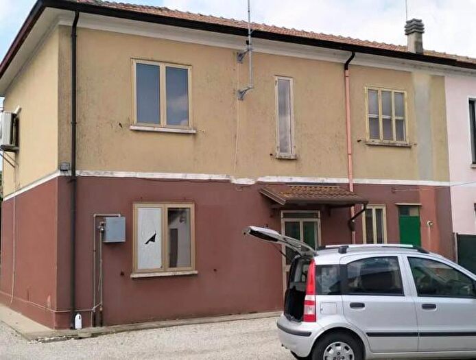 Casa con 6 locali in vendita in Via Bosco, Riva del Po