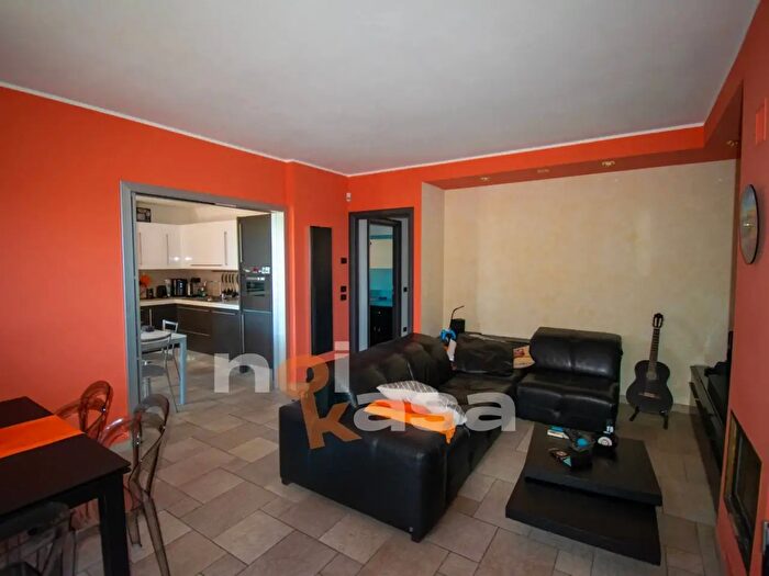 Appartamento trilocale in vendita in Via Caboto, Trecate