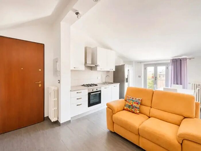 Appartamento trilocale in affitto in Via Guttuari, Asti