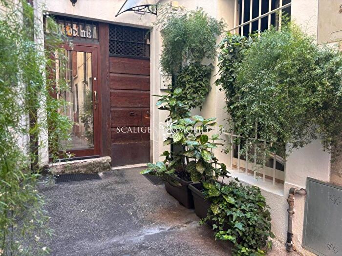 Appartamento bilocale in affitto in Vicoletto Cieco Storione, Centro Storico, Verona