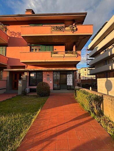 Appartamento con 5 locali in vendita in Empoli