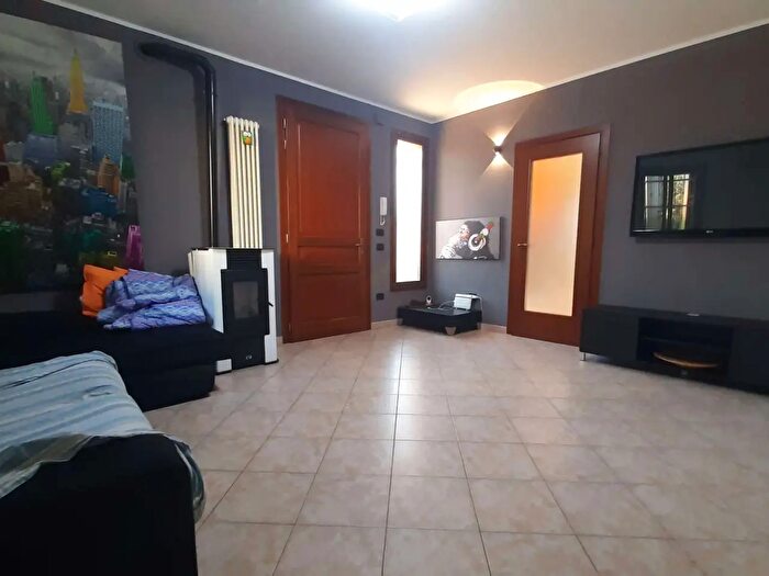 Casa con 5 locali in vendita in Via della Pace, Occhiobello