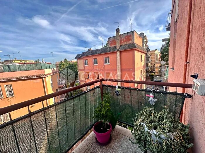 Appartamento trilocale in vendita in Viale Roma, Ciampino