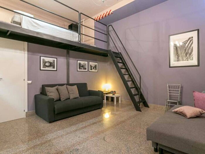 Appartamento monolocale in affitto in Via Giovanni Battista Sammartini, Centrale, Milano