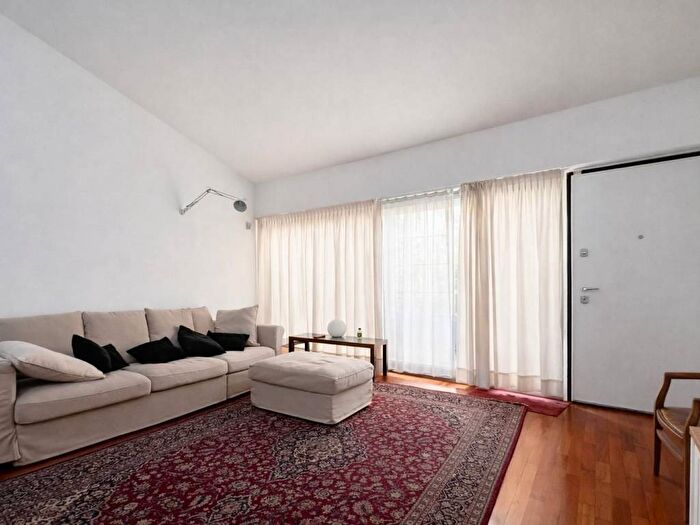 Appartamento bilocale in affitto in Via Alessandria, Navigli Darsena, Milano