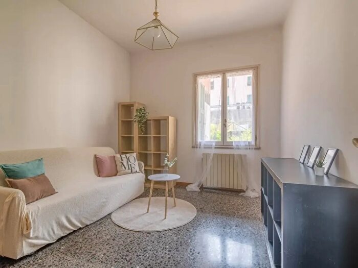 Appartamento trilocale in vendita in Via S Calocero, Albenga