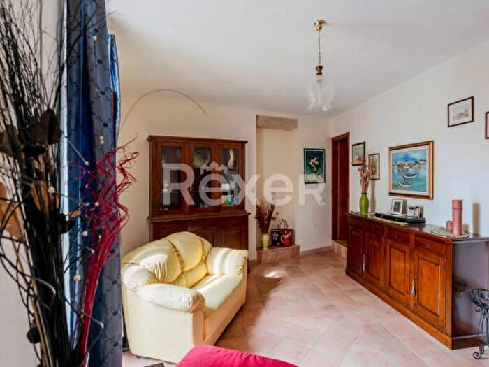 Casa trilocale in vendita in Via Caprera, Carloforte