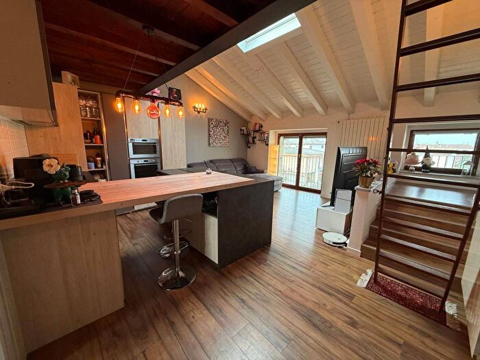 Appartamento bilocale in affitto in Via Novembre, Palosco