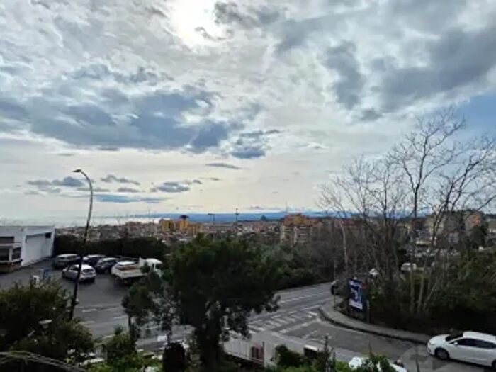 Appartamento con 5 locali in vendita in SantAgata Li Battiati