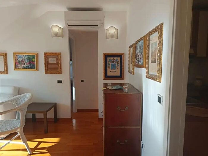 Casa quadrilocale in affitto in Roma