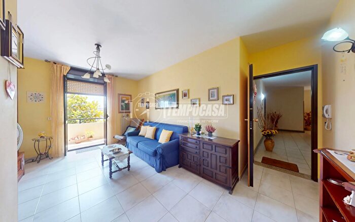 Appartamento quadrilocale in vendita in Via Chiurlia Scala Quin, Lizzanello