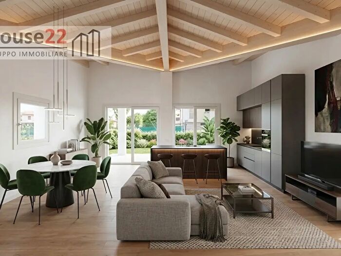 Casa quadrilocale in vendita in Via Settimo, Longare