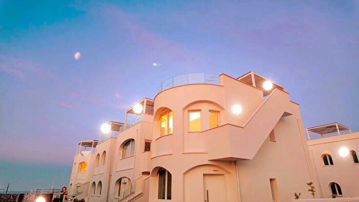 Appartamento bilocale in vendita in Via Litoranea Complesso Costa Conero, Numana