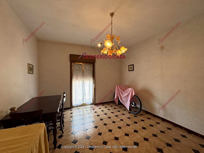 Appartamento trilocale in vendita in Cerda Pa Italia, Cerda