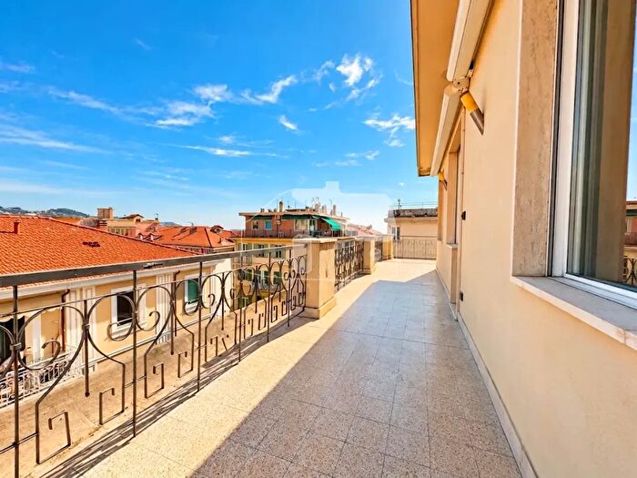 Appartamento con 5 locali in vendita in Via V Gioberti, Sanremo