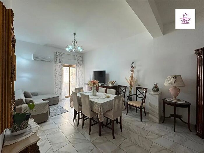 Appartamento trilocale in vendita in Via Vecchia Martogna, Erice