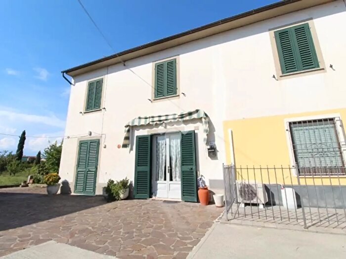 Casa con 5 locali in vendita in Via Ferrucci, Larciano