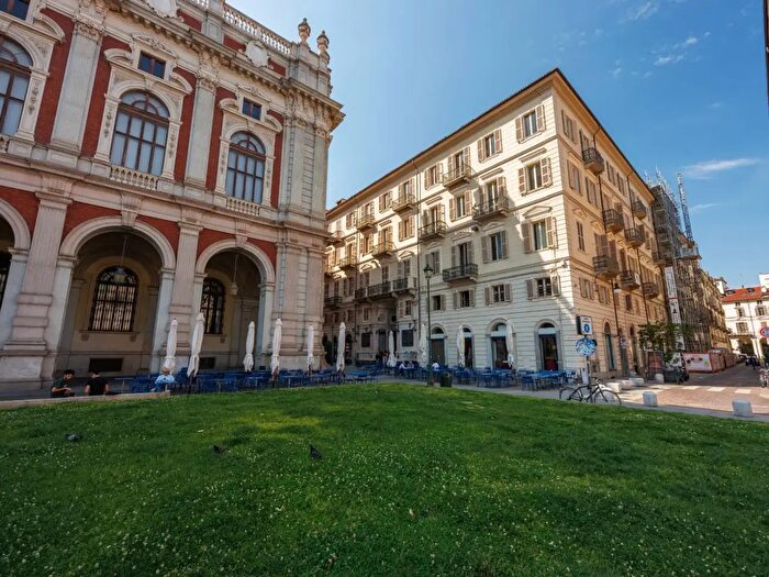 Appartamento trilocale in vendita in Via Carlo Alberto, Torino