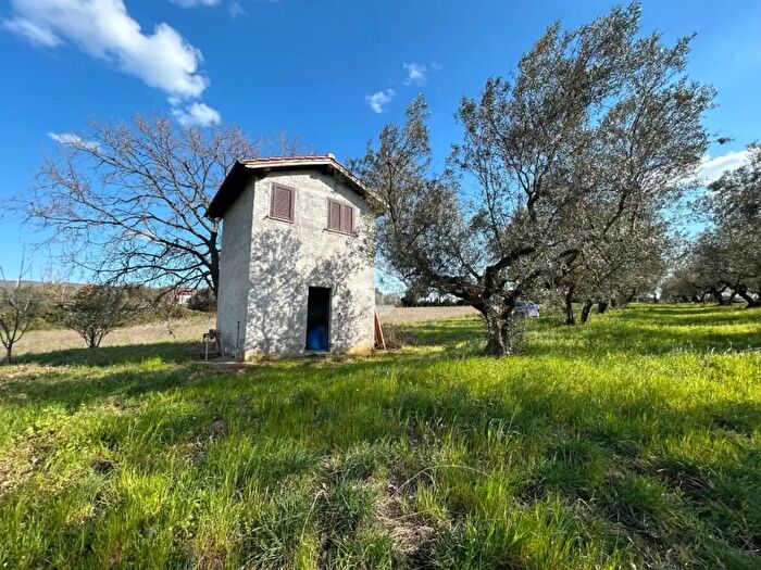 Casa monolocale in vendita in Strada Sasso San Pellegrino, Viterbo