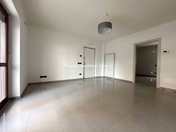 Appartamento trilocale in affitto in Via Trieste, San Nicola la Strada