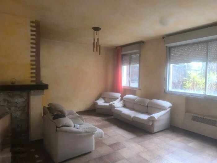 Casa in vendita in Via Garigliano, Rimini