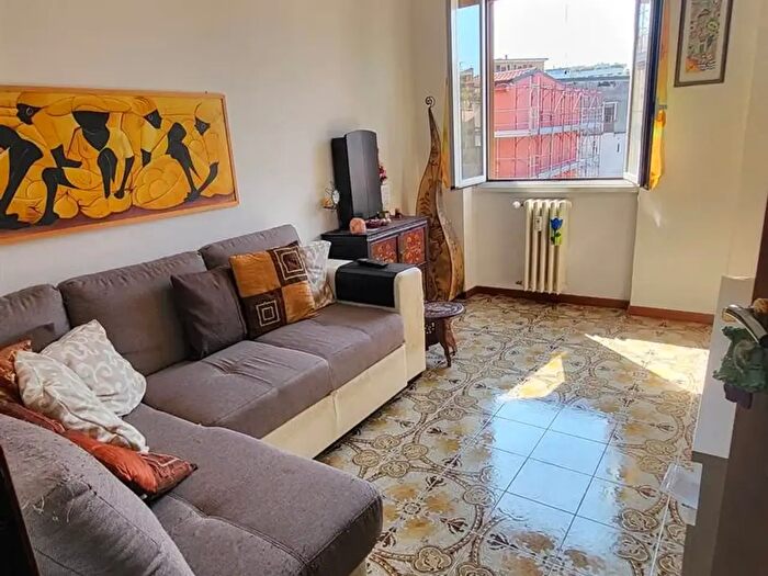 Appartamento bilocale in vendita in Via Biella, Milano