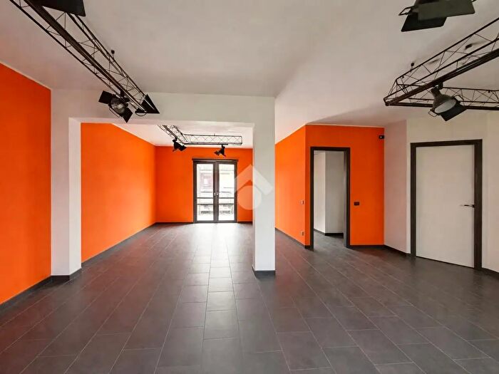 Appartamento quadrilocale in vendita in Via della Liberta', Osio Sotto