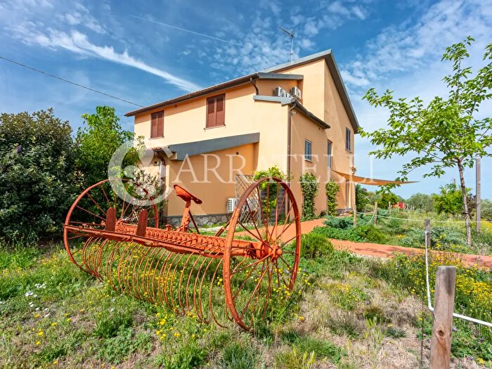 Casa con 20 locali in vendita in Strada del Barbicato, Grosseto
