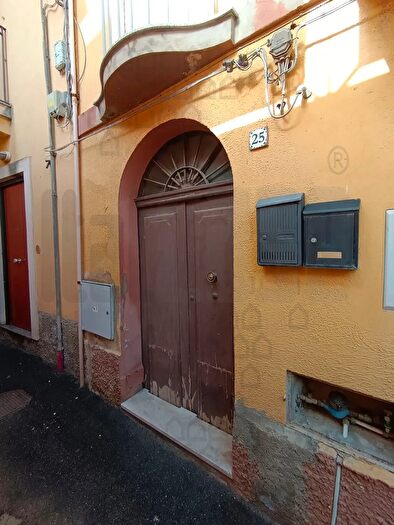 Casa trilocale in vendita in Mili San Marco, Messina