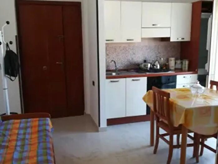 Appartamento bilocale in affitto in Via Martiri di Cefalonia, Catanzaro