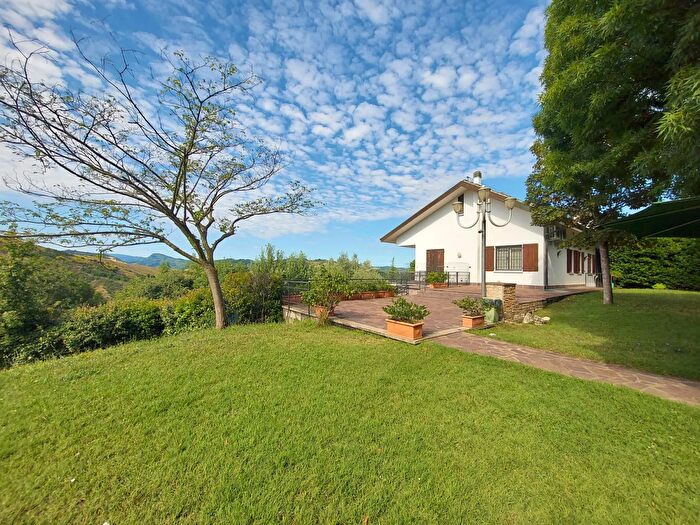 Casa con 14 locali in vendita in Via Settefonti Ozzano dellEmilia, Ozzano DellEmilia