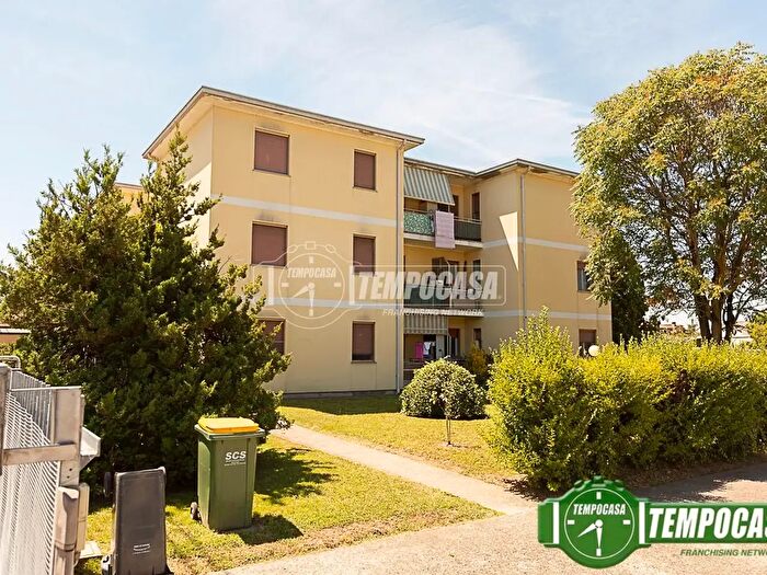 Appartamento trilocale in vendita in Via Giuseppe Garibaldi, Palazzo Pignano