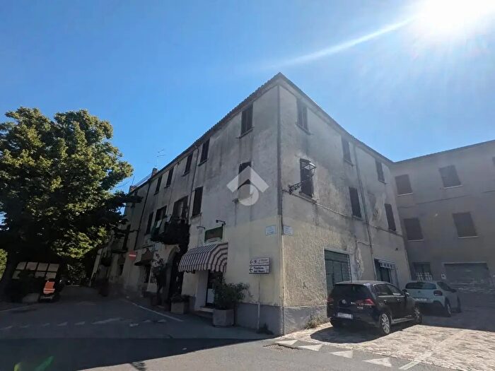 Casa quadrilocale in vendita in Via Dante Alighieri, Monte Grimano Terme