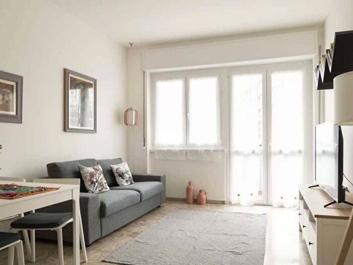 Appartamento trilocale in affitto in Via Giovanni Cimabue, Monte Stella, Milano