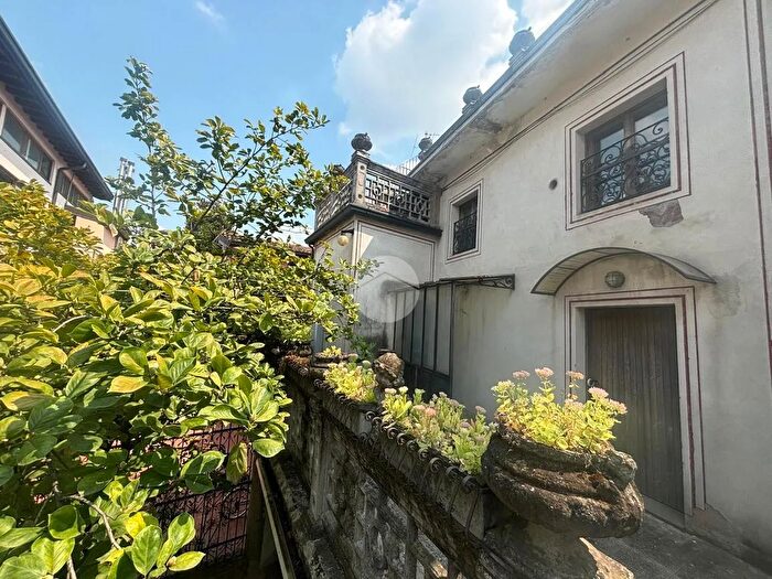 Appartamento bilocale in vendita in Via Battista Mottini, Romano Di Lombardia