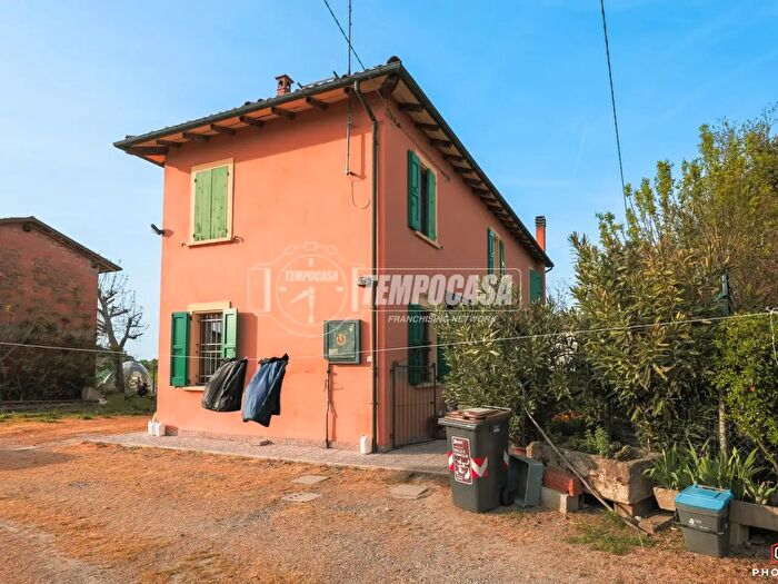 Casa con 5 locali in vendita in Via Dugliolo, Budrio