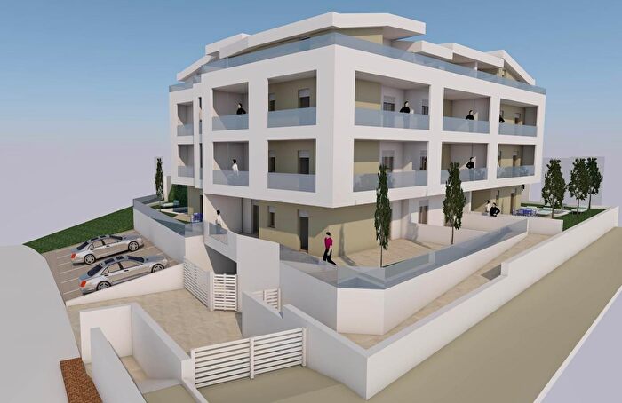 Appartamento quadrilocale in vendita in Via Spalato, Vasto