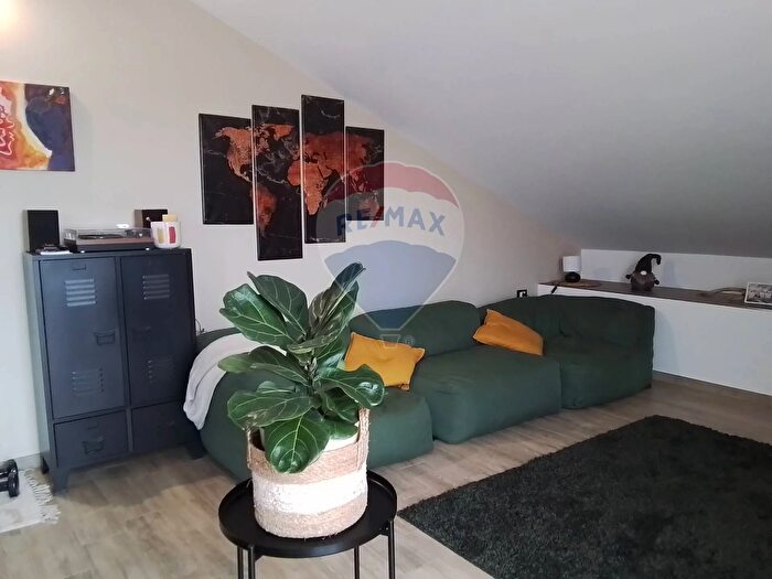 Appartamento con 6 locali in vendita in Via del Porto Romano, Citta SantAngelo