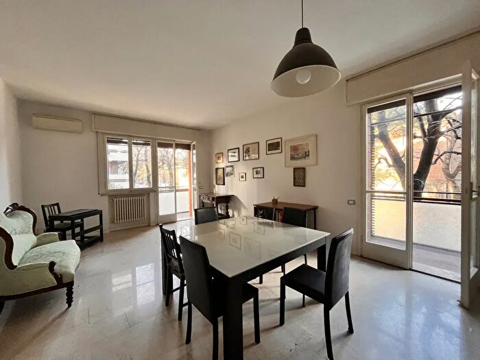 Appartamento quadrilocale in vendita in Viale Oriani, Bologna