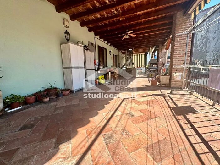 Appartamento con 5 locali in vendita in Via Solferino, Misano Di Gera D'Adda