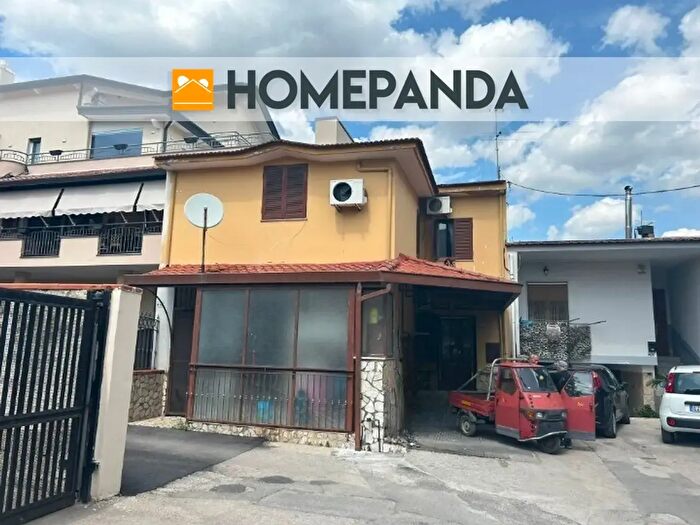 Casa con 7 locali in vendita in Via Sambuci, Poggiomarino